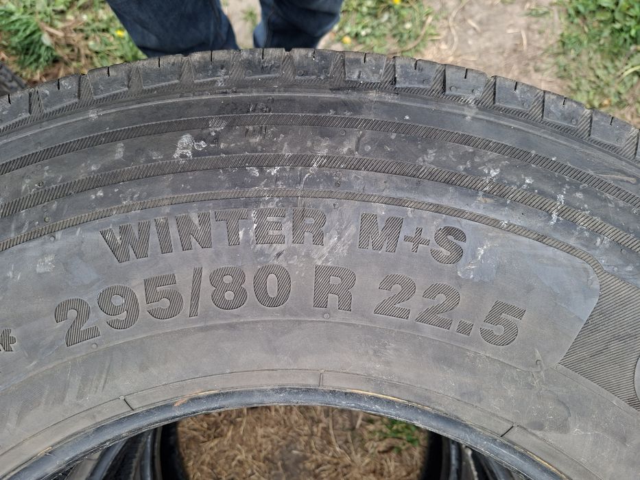 Kpl opon 295x80x22.5 continental. 14mm.