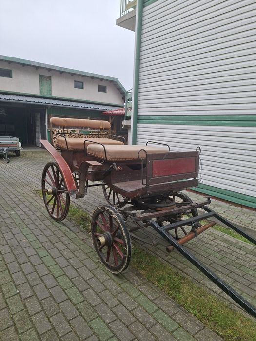 Bryczka Konna drewniana