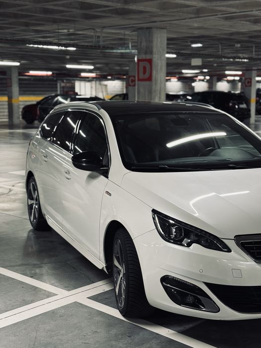 Peugeot 308 SW GT Line — photo 3