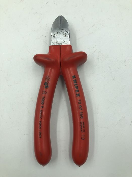 Szczypce boczne izolowane Knipex 7007 160