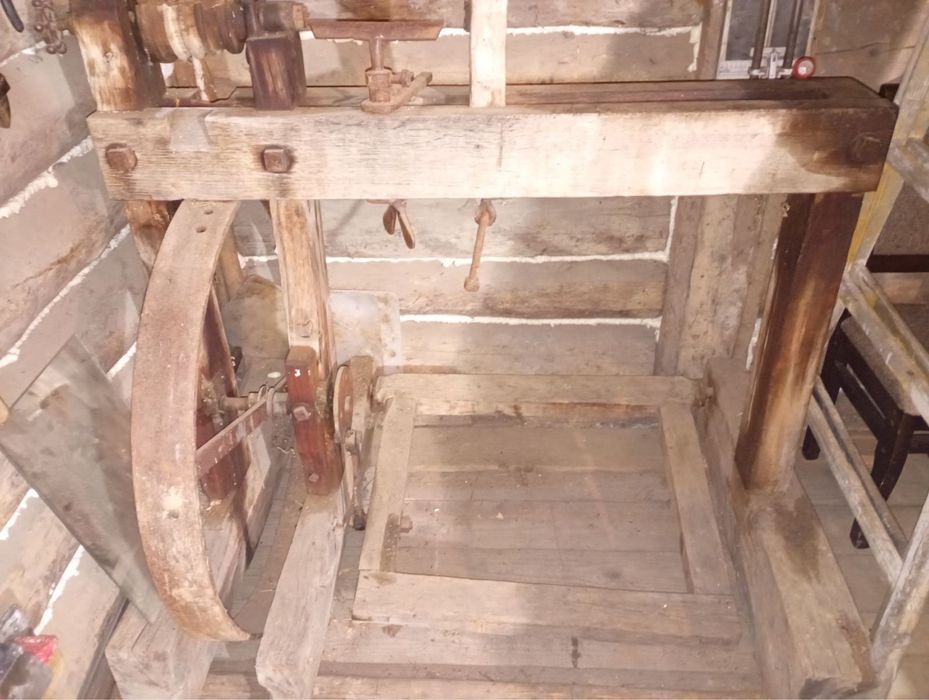 Деревообробний станок