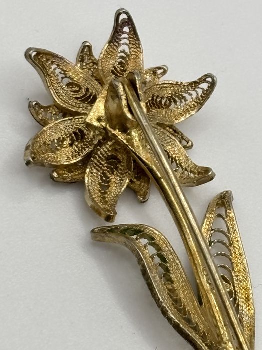 Filigranowa broszka 2082