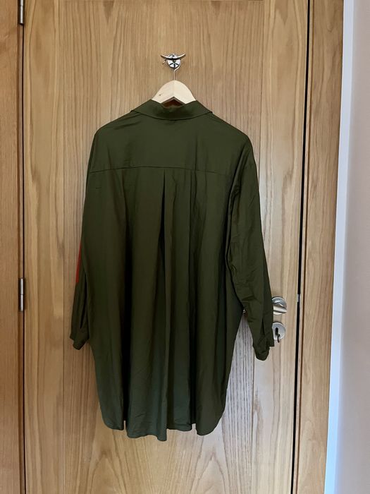 Camisa Oversize verde escura - Tendências