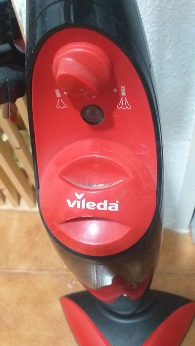 Máquina eléctrica lavar chão vileda