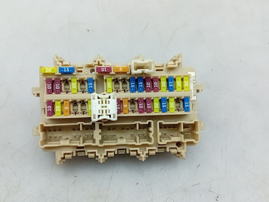 Caixa fusíveis / SAM / BSI RENAULT Kadjar (HA_, HL_)