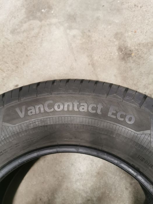Para opon 215/75R16C 116/114R Continental VanContact Eco