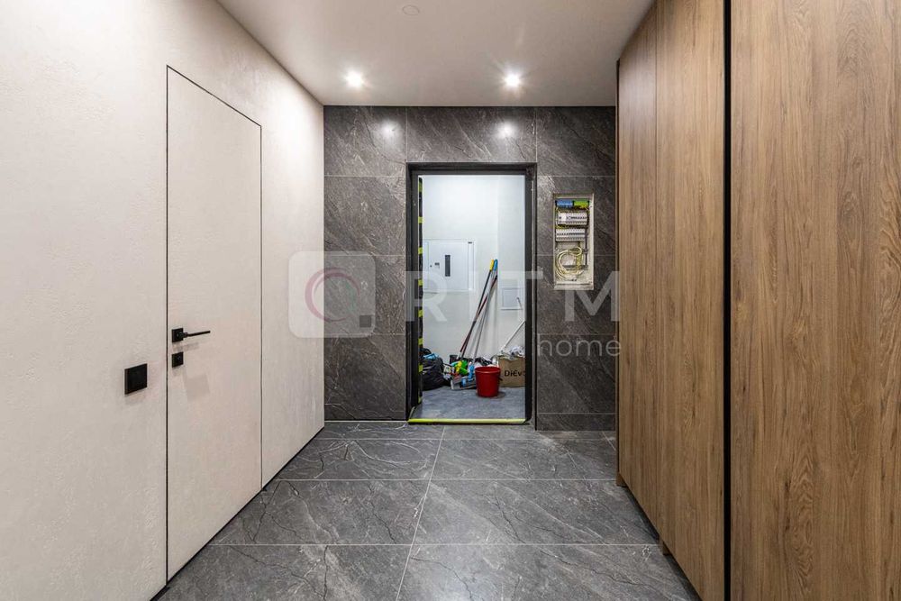 Продаж 1-кімнатної квартири з дизайнерським ремонтом у ЖК Manhattan UP