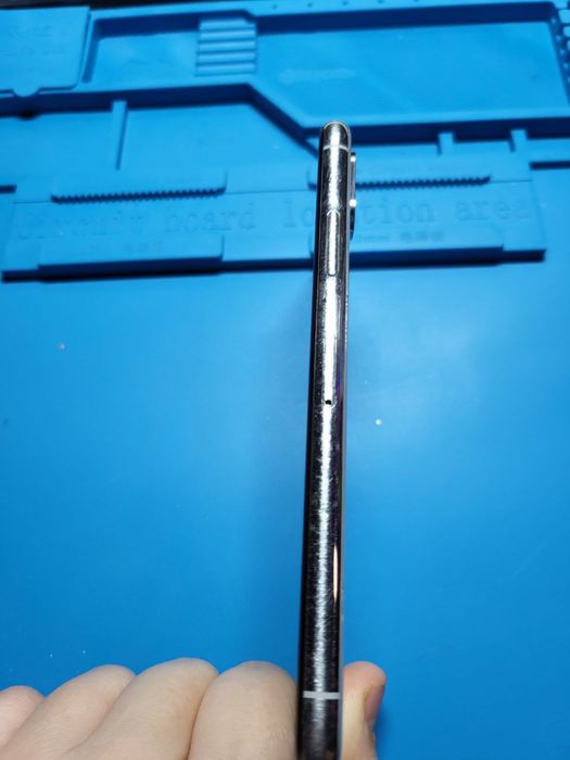 Айфон хс на 256 гб акб 100% возможен торг