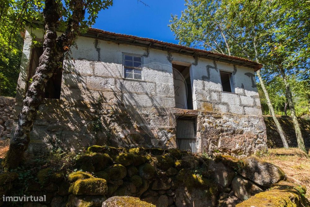 Moradia T2 para venda — Cinfães, Viseu