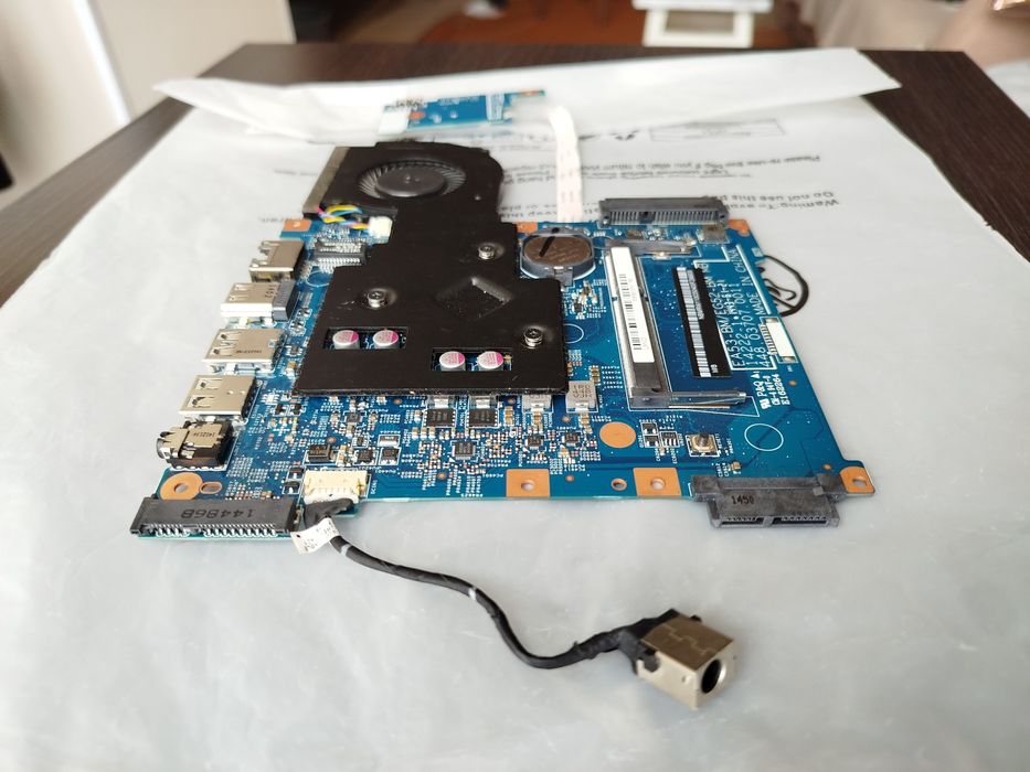 Материнка плата  Acer Aspire ES1-512,з Проц. чотирядер Сeleron N2940