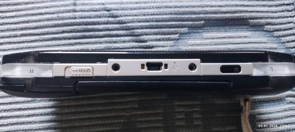 Ігрова приставка Sony PSP-1004