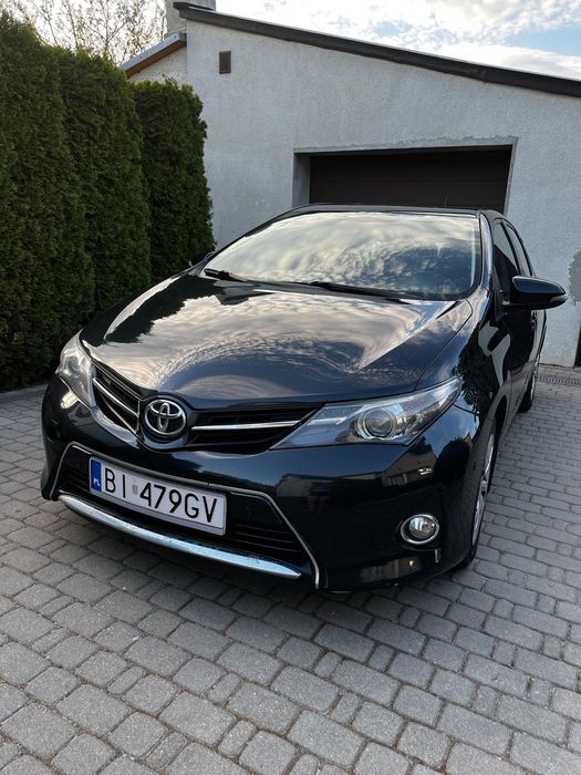 Toyota Auris Toyota Auris 1.6 benzyna 2013 r.