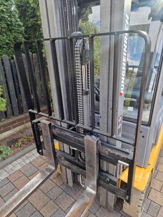 Jungheinrich EFG 216k Wózek paletowy widłowy Elektryczny Triplex 2019