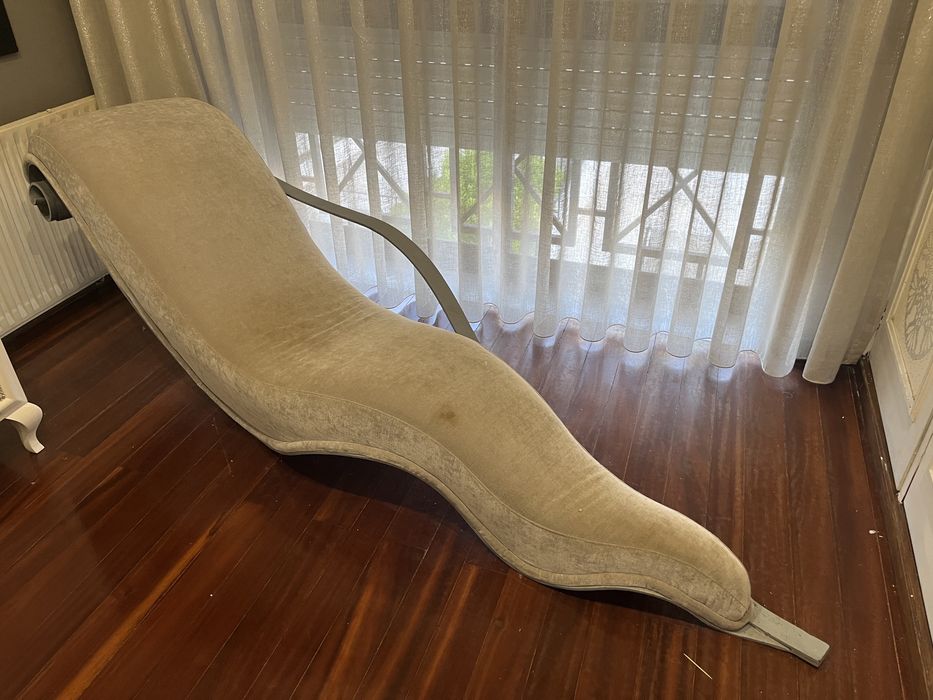 chaise longue cinza