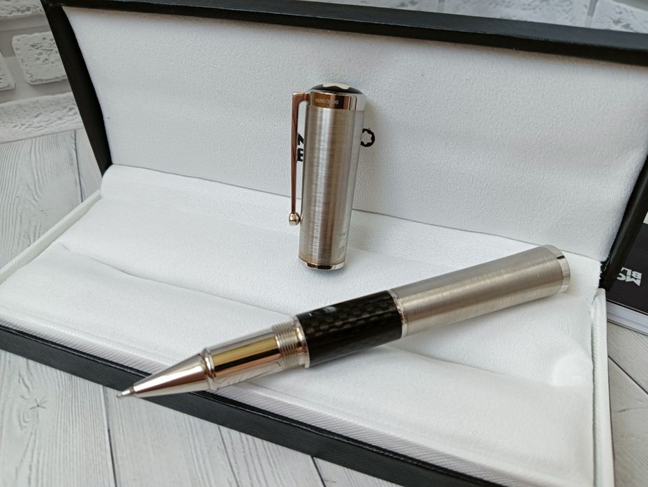 Кулькова металева ручка роллер Махатма Ганди карбон