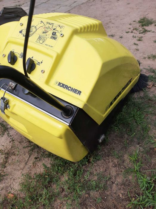 Zamiatarka Karcher KSM 700 BAT do kostki akumulatorowa wysyłka