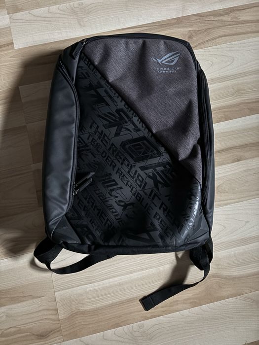 Czarny plecak ASUS ROG