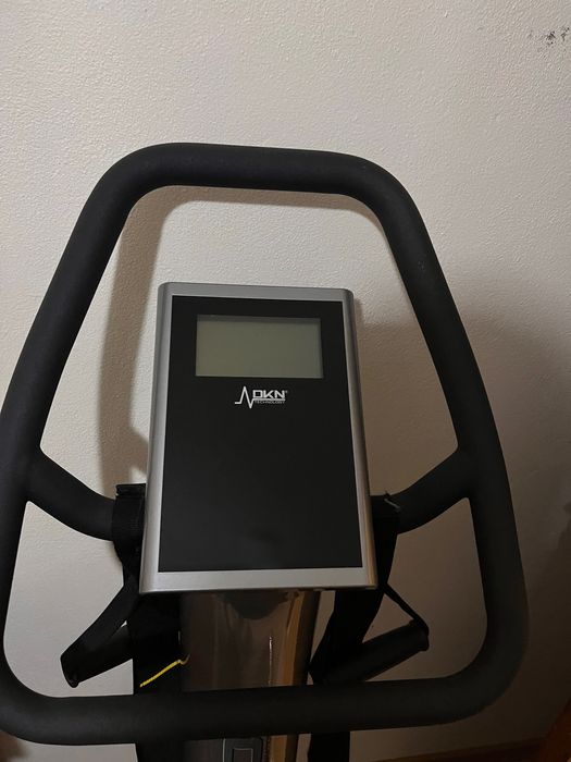 Vibrating Platform447214935857571841