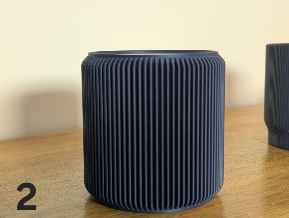 Вазоны и вазы для цветов