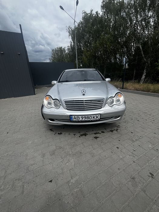 Мерседес 2,2дизель w203