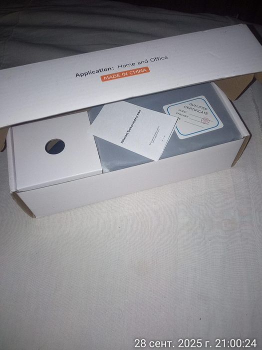 Svitch,Свичь , коммутатор с БП новый