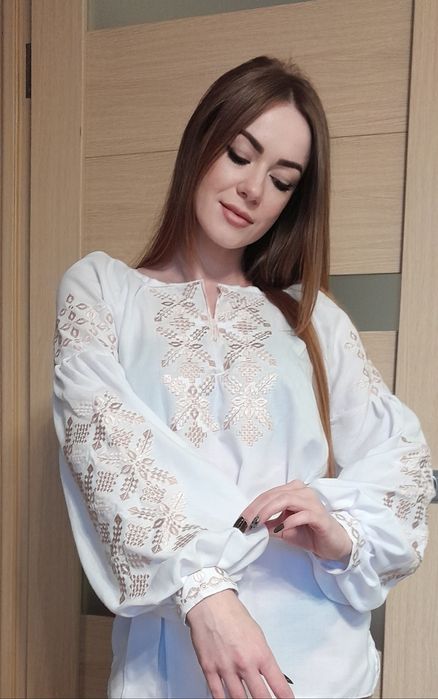 Вишита жіноча блузка, вишиванка біла, комплект парний