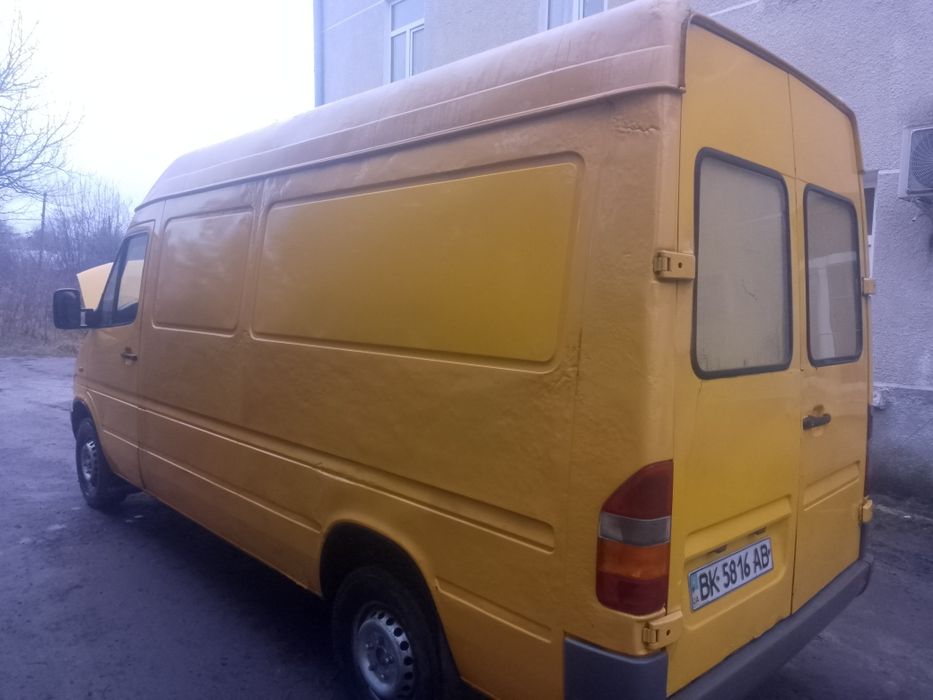 Mercedes sprinter 208