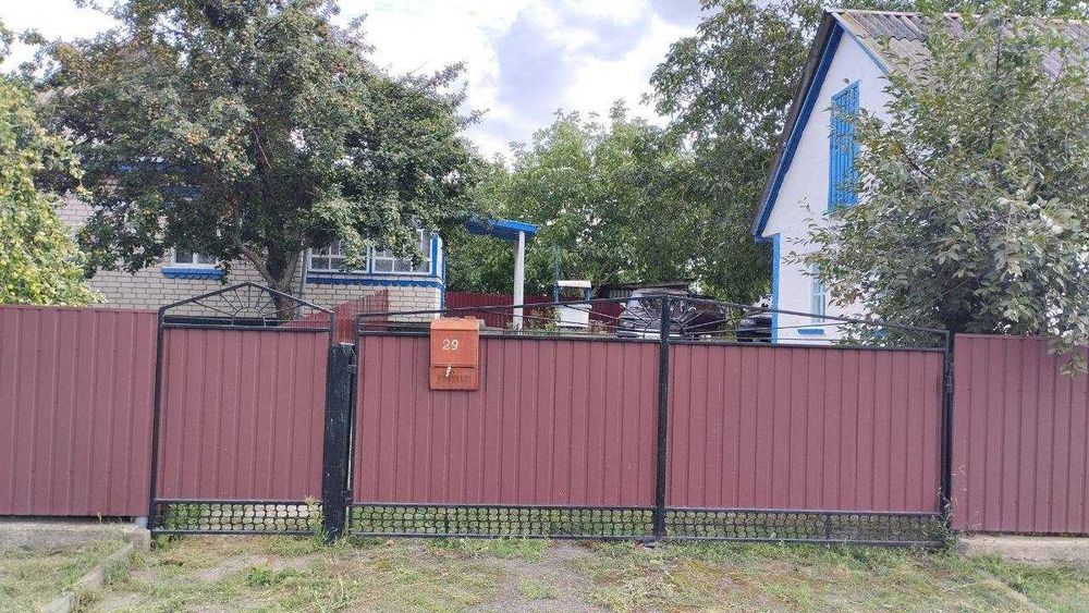 Продам цегляний Будинок