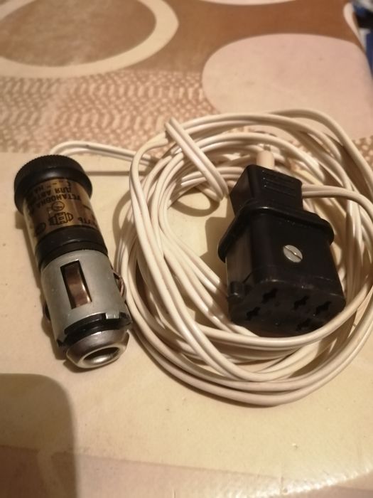 Telewizor JUNOST 402 B