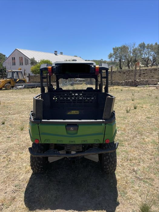 John Deere Gator