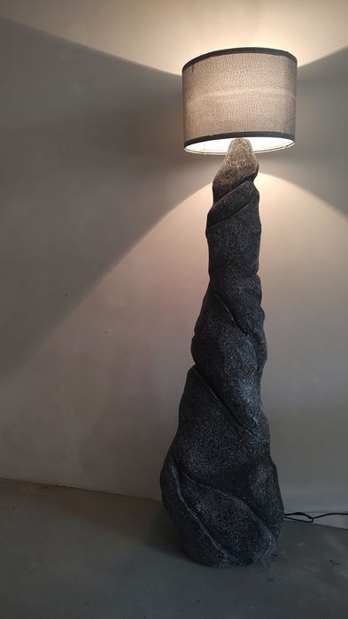Lampa wykonana ręcznie