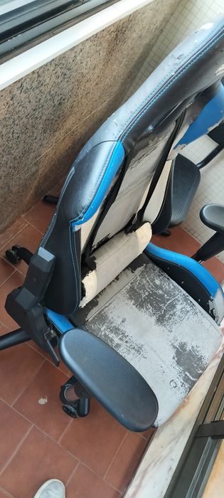 Cadeira Gaming Alpha Gamer - Preto e Azul (Totalmente Funcional)