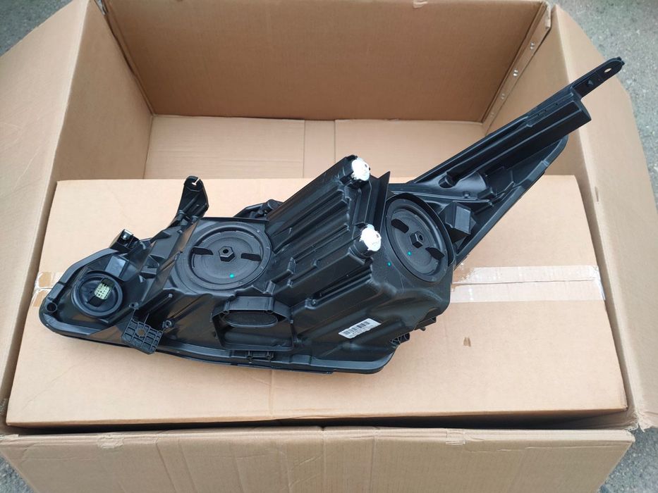 Фары на Buick Envision 2016-2020, 2021-2024. Новые