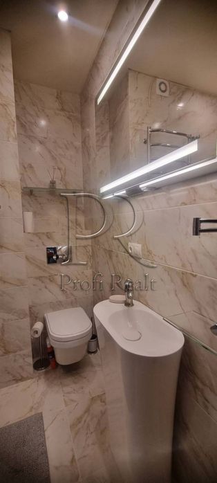 Продаж 2 к ЖК Лазурний Блюз , Туманяна, 15-А,Лівобережний м-в