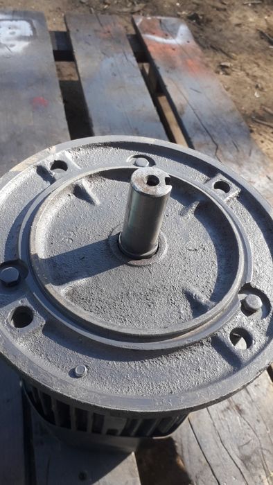 Електродвигун 4АМ80А4 1.1 квт 1400 об.флянцевий