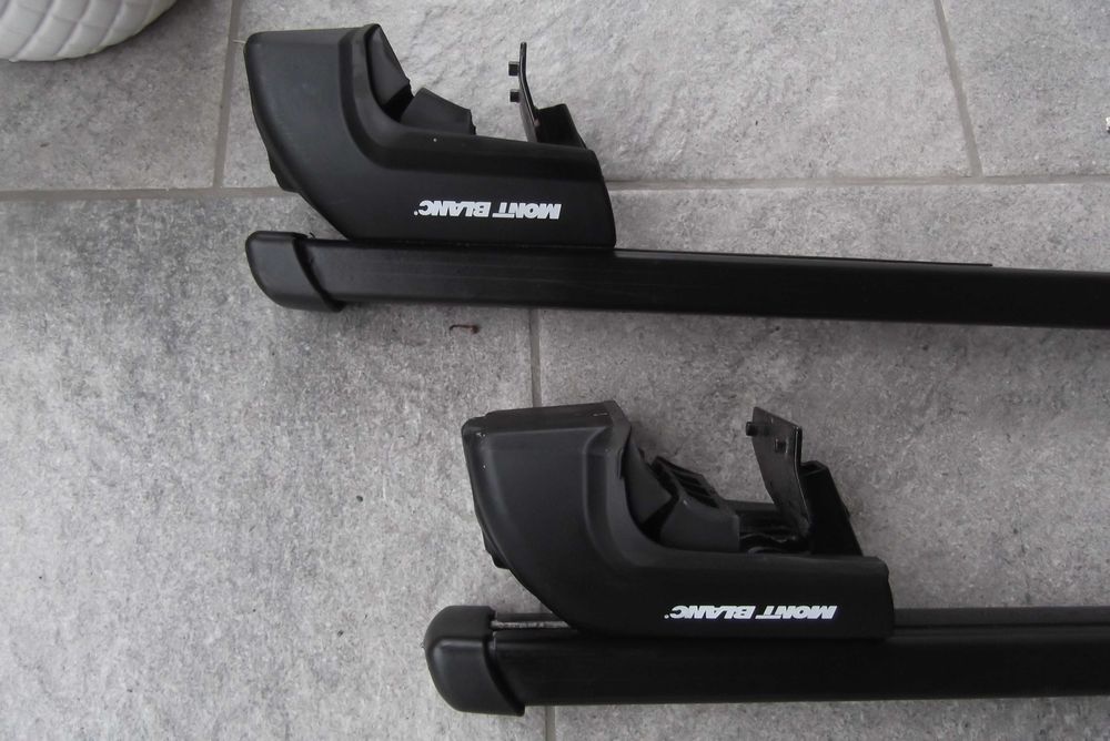 Bagażnik dachowy - bazowy Mont Blanc na relingi zintegrowane