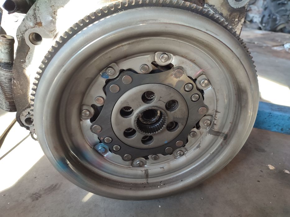 Демфер демпфер 2.0 DSG 415074009 wv Touran Passat Audi тоуран пасат