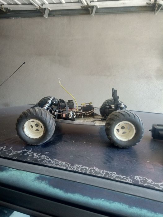 Chassi silver snaick material rc novo e algum usado