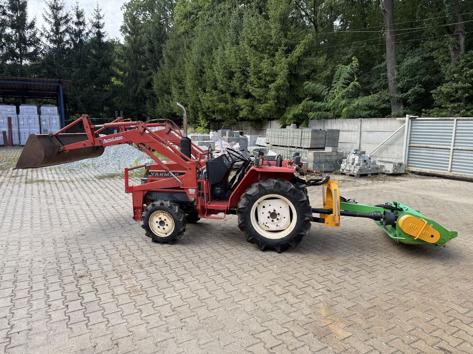 Ciągnik Yanmar F14D