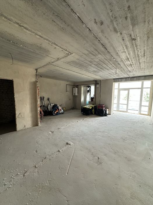 **Жабинського! ФАСАД!Приміщення 52 кв.м. Вокзал/Круг