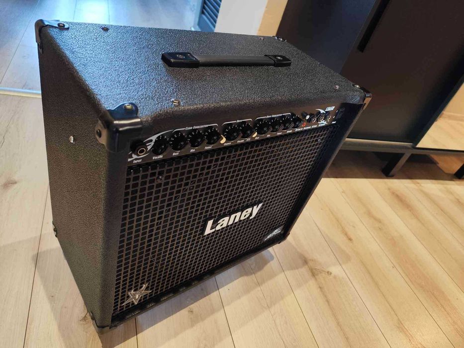 Piec gitarowy, kombo: LANEY LX65r