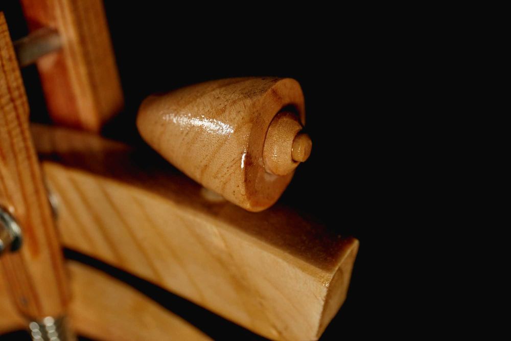 Bicicleta em madeira com raios de alúminio