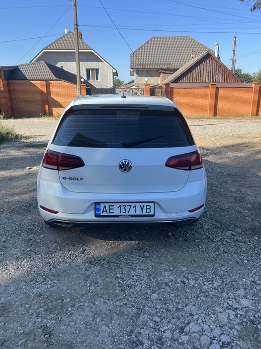 Volkswagen E-Golf 2018