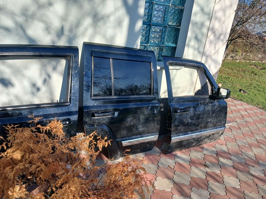 Дверь для машины 4 штук