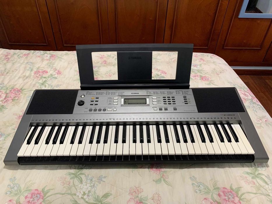 teclado de piano yamanha psr e353