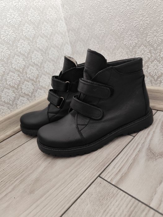 Продам укорочені черевички