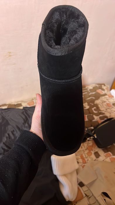 Уггі чорні замшеві