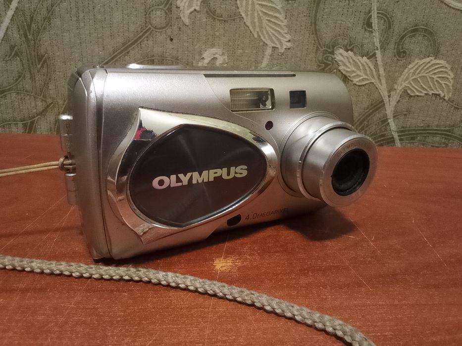 Продам фотоаппарат Olympus mjui 410