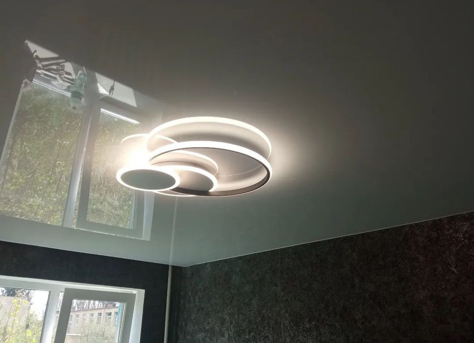 Натяжні стелі/натяжные потолки