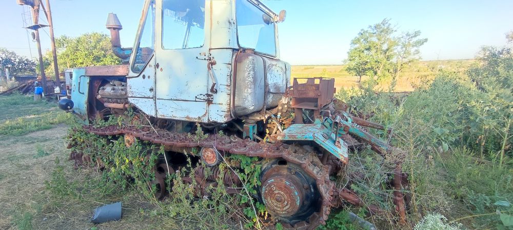 Т 150 гусеничний